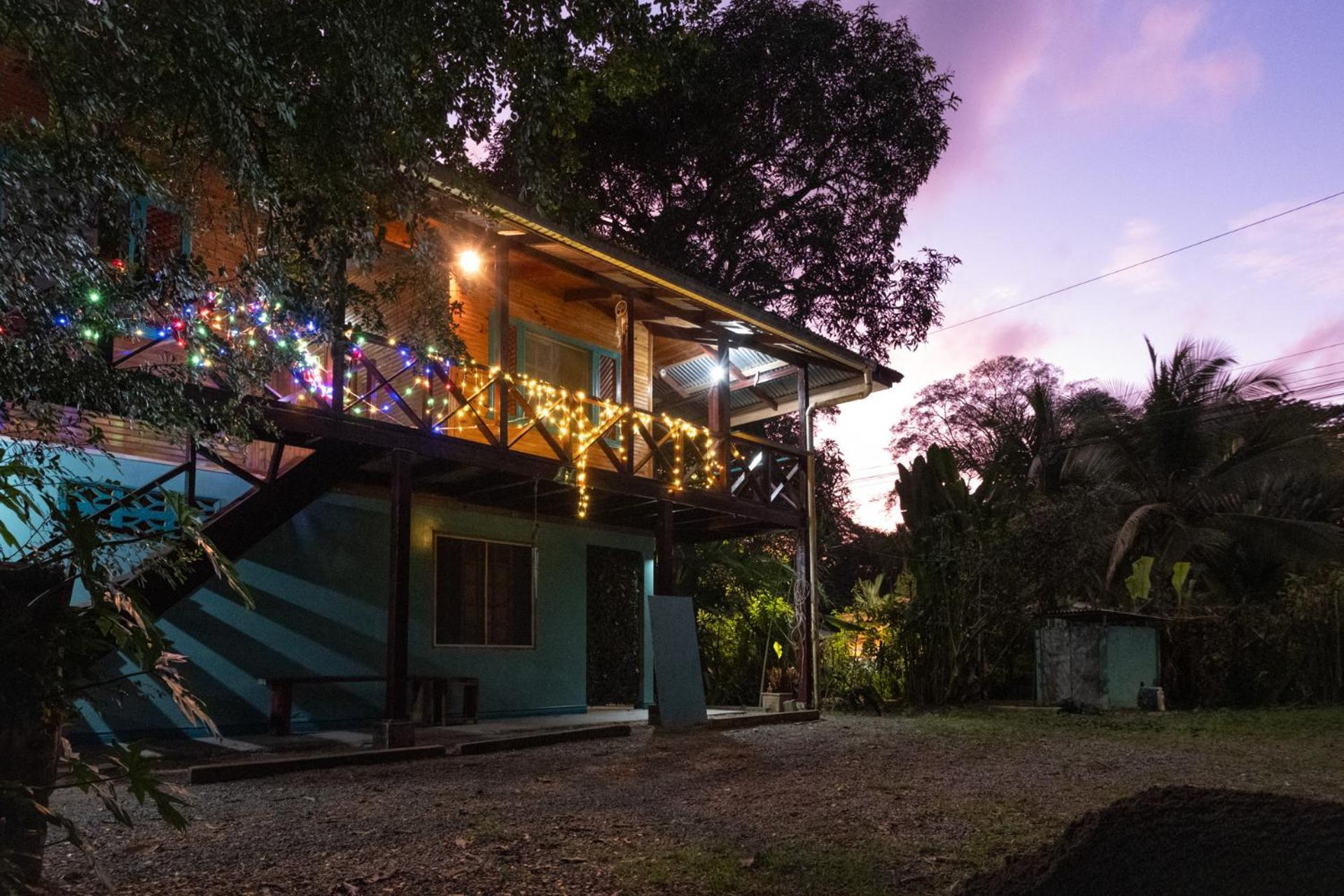 Casa Aldirica Hotel Cahuita Bagian luar foto